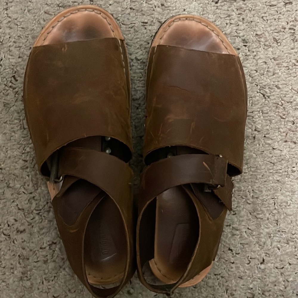 Men’s Clark’s sandals size 12